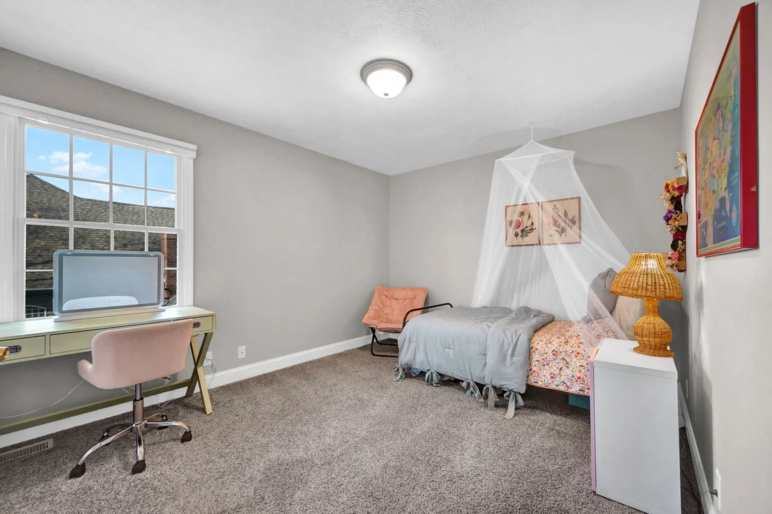 Photo of 2106 Foxtail Road