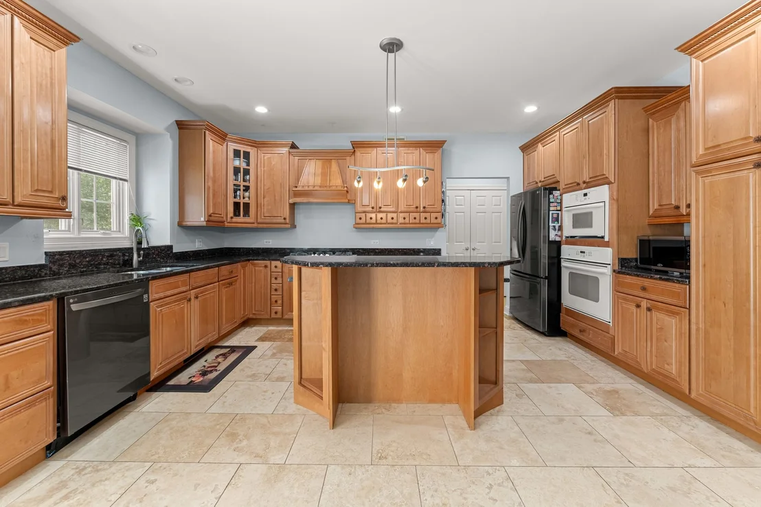 Photo of 281 N Forest Drive
