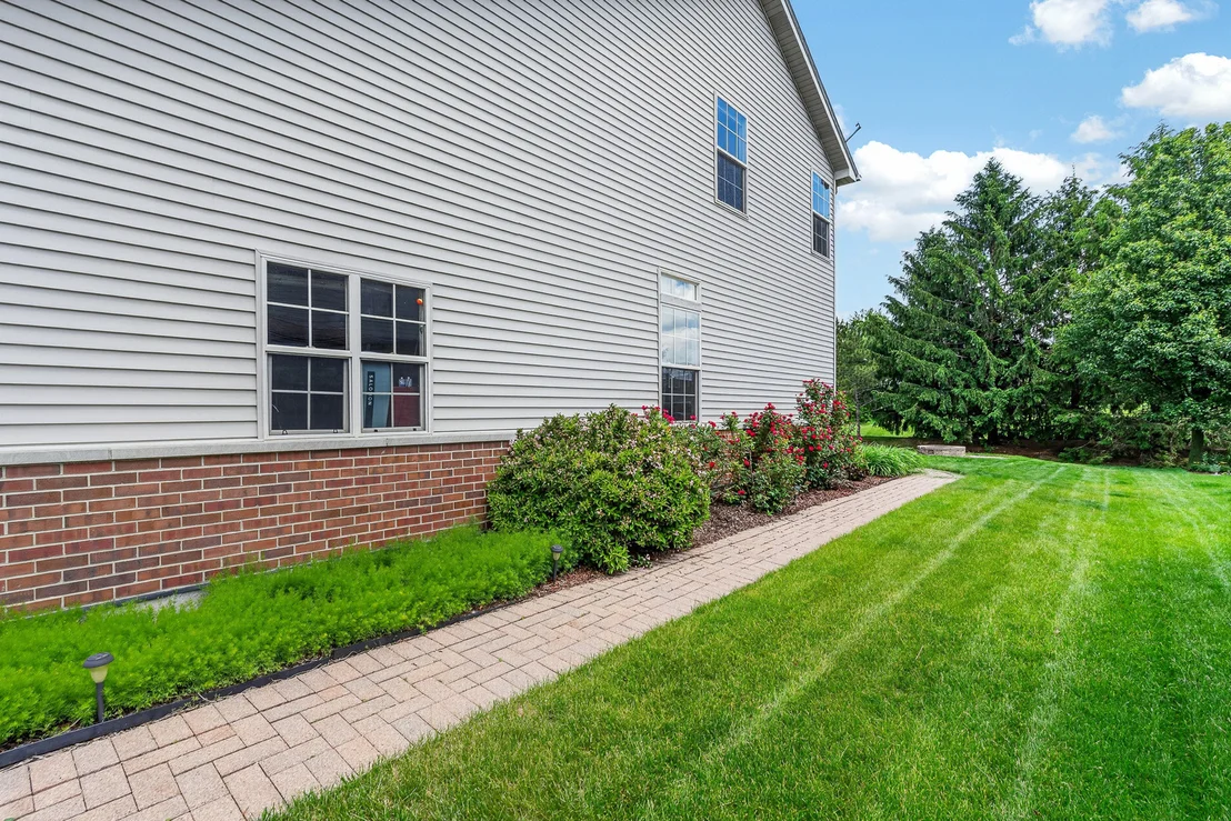 Photo of 16345 Deer Run Drive