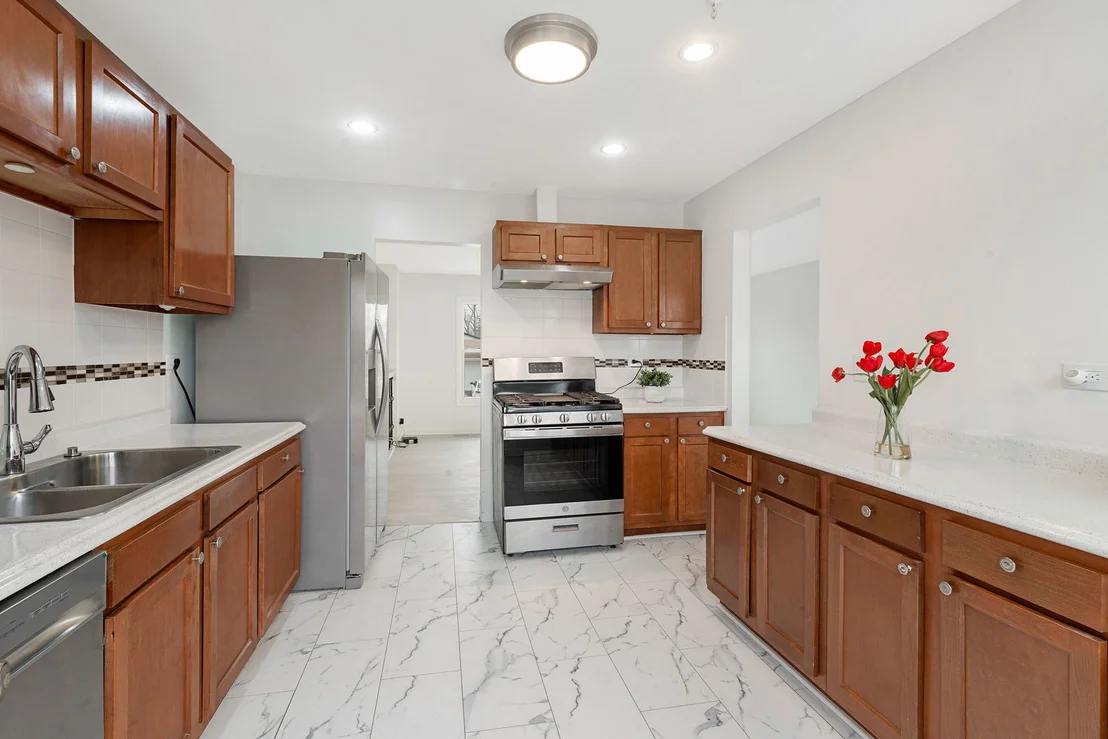 Photo of 7645 Brookside Drive