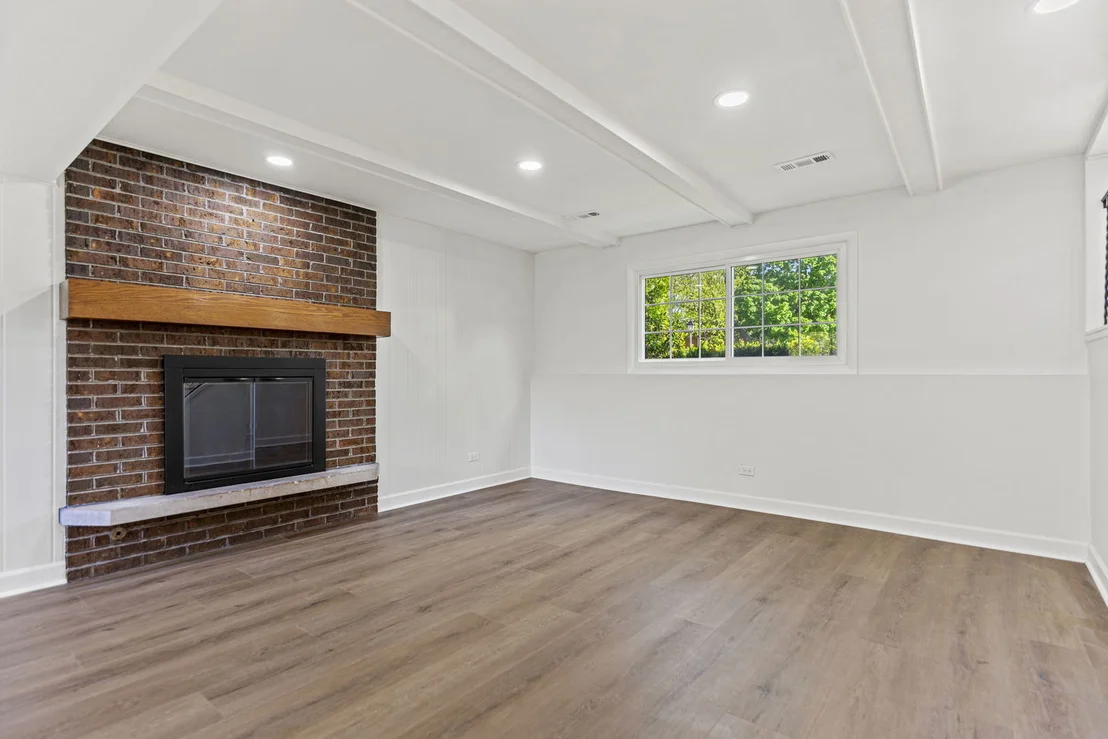 Photo of 1147 Windsor Drive
