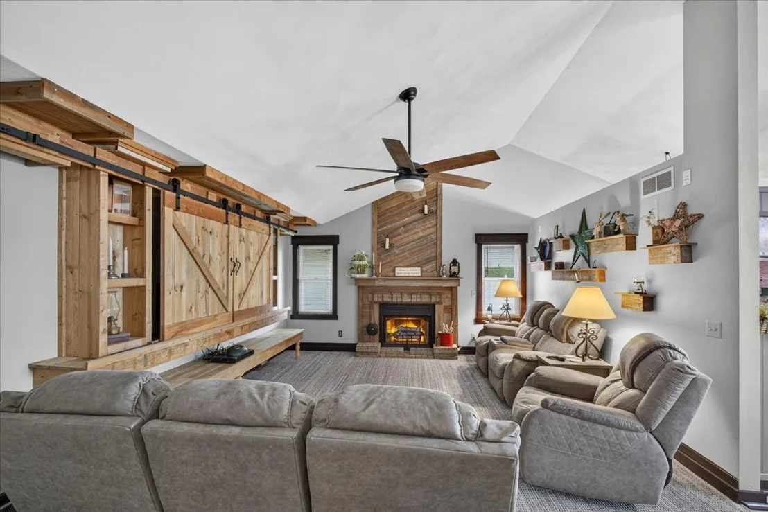 Photo of 864 Campton Drive