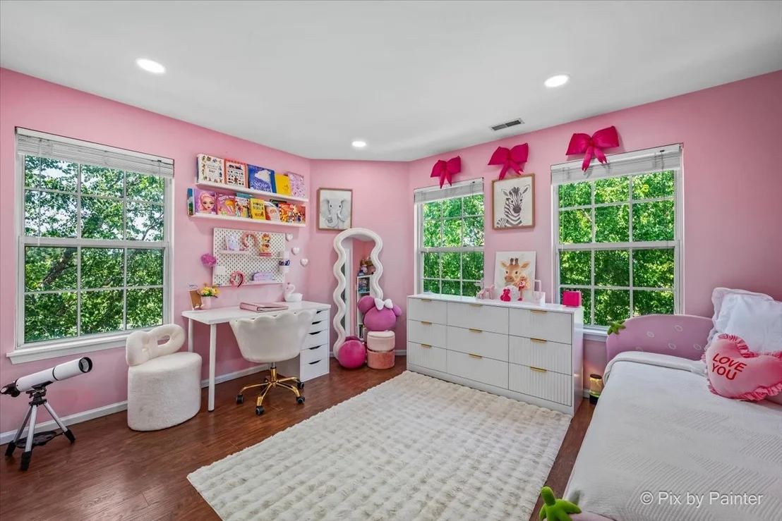 Photo of 512 Littleton Trail