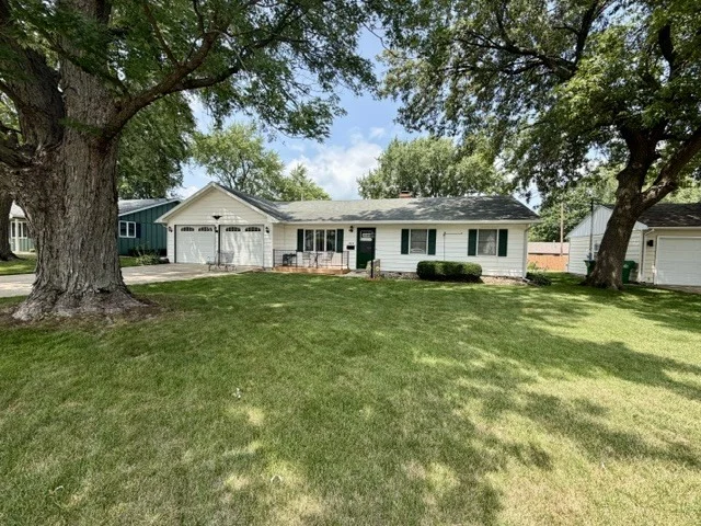 Photo of 1404 Rolling Green Drive
