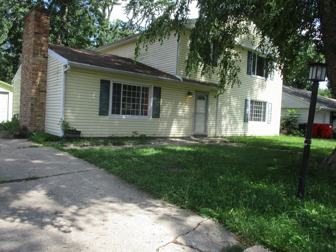 Photo of 810 Centennial Drive