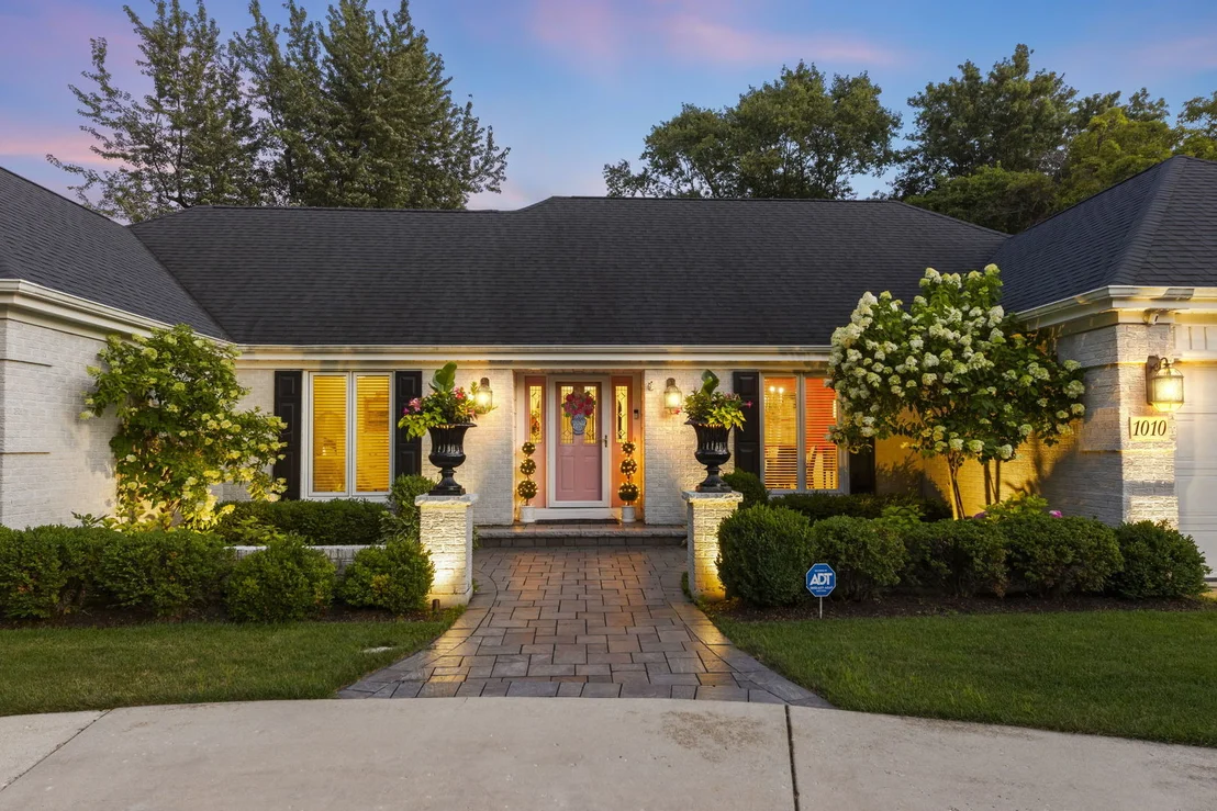 Photo of 1010 Thunderbird Lane