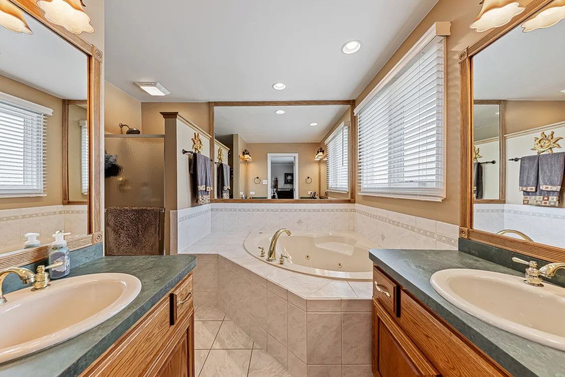 Photo of 621 Vanderbilt Drive