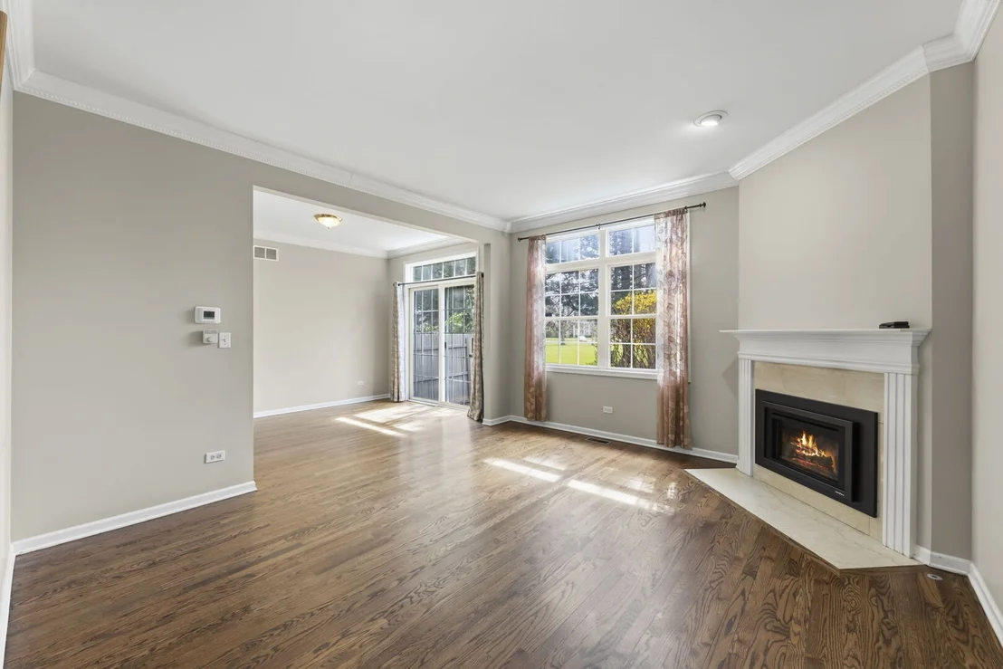 Photo of Unit 3 at 1728 Pershing Avenue