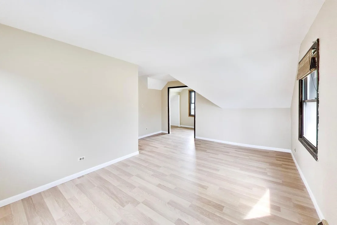 Photo of 3040 N Wolf Road