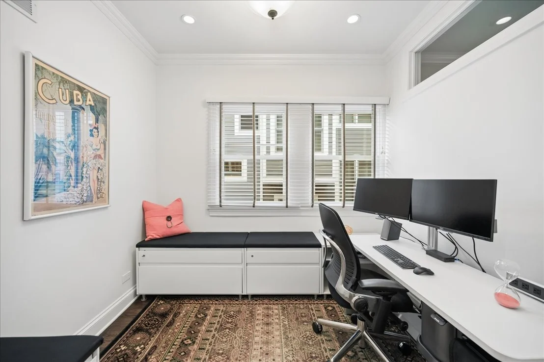 Photo of 814 Park Avenue