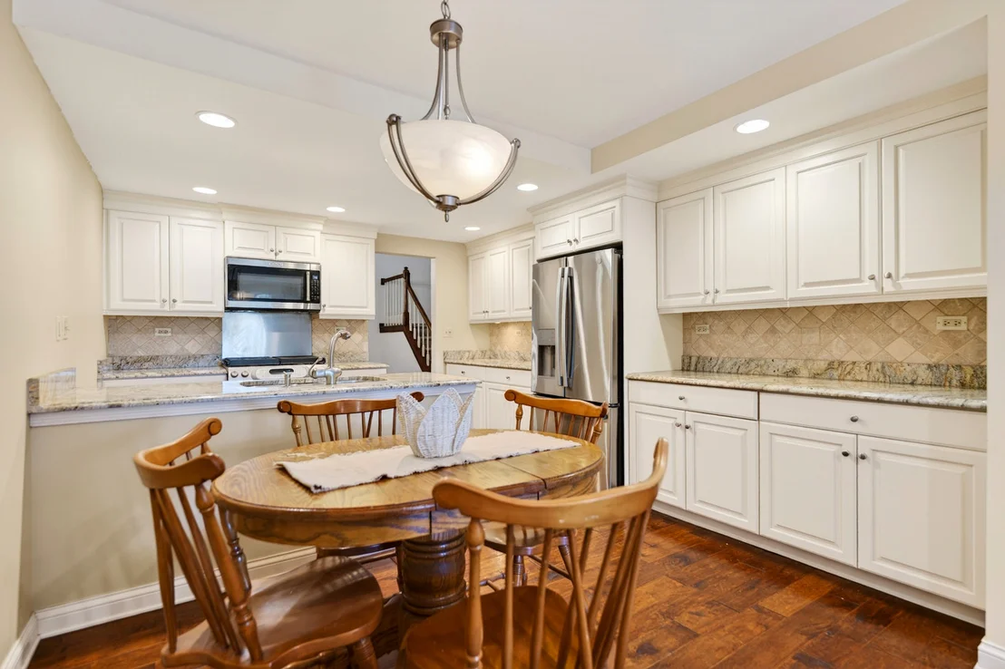Photo of 1122 Creekside Drive
