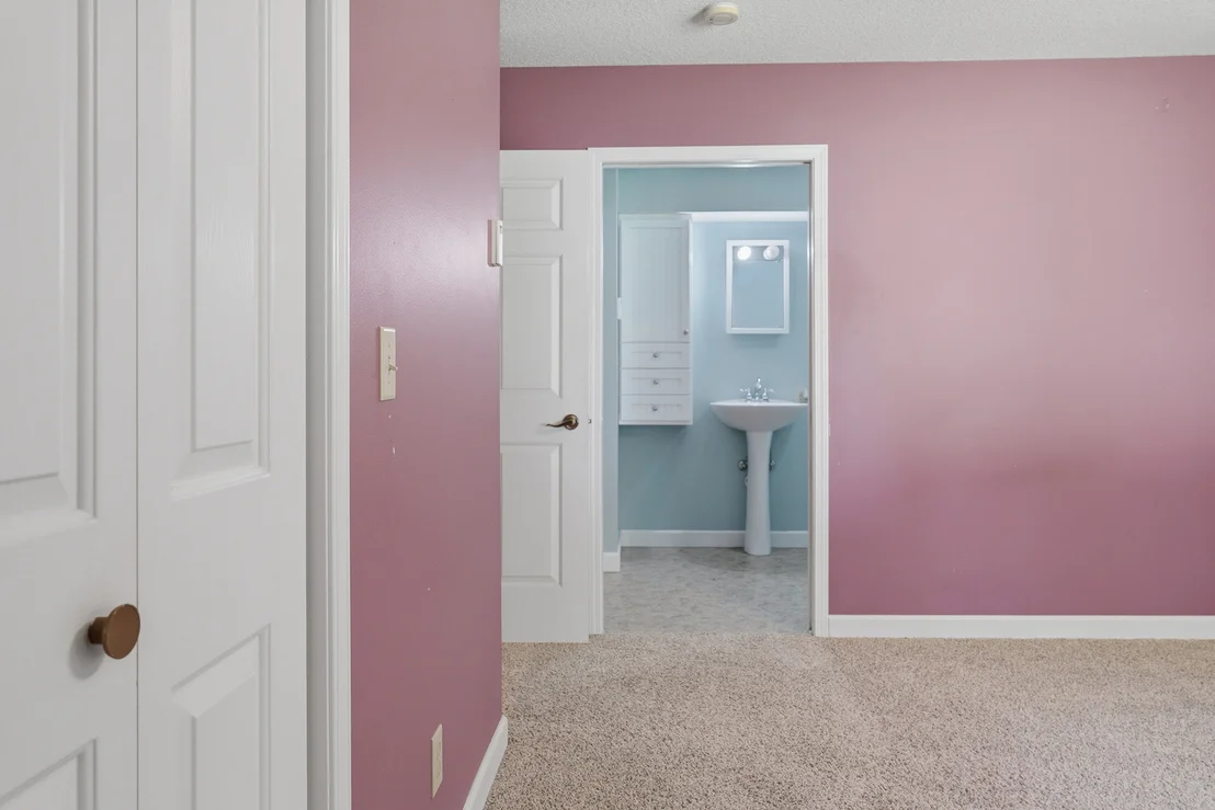 Photo of 15207 Henry Road