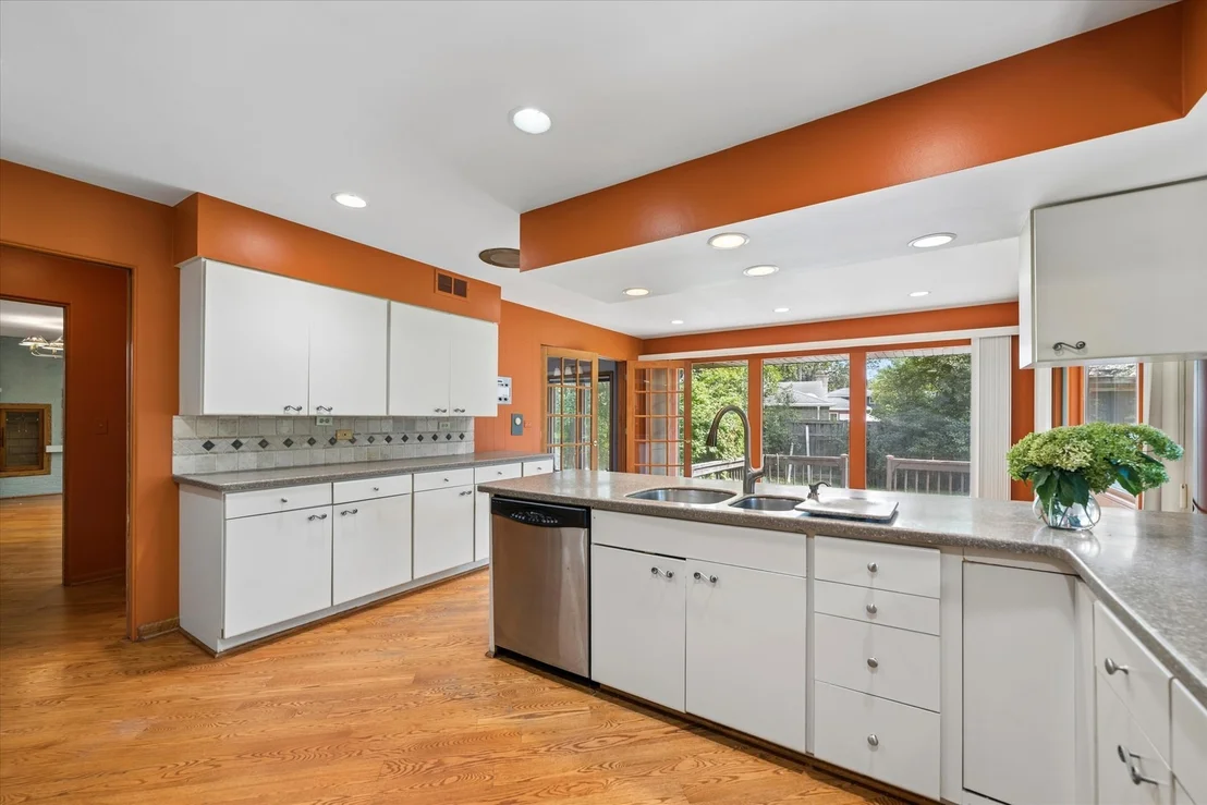 Photo of 1655 Forest Drive