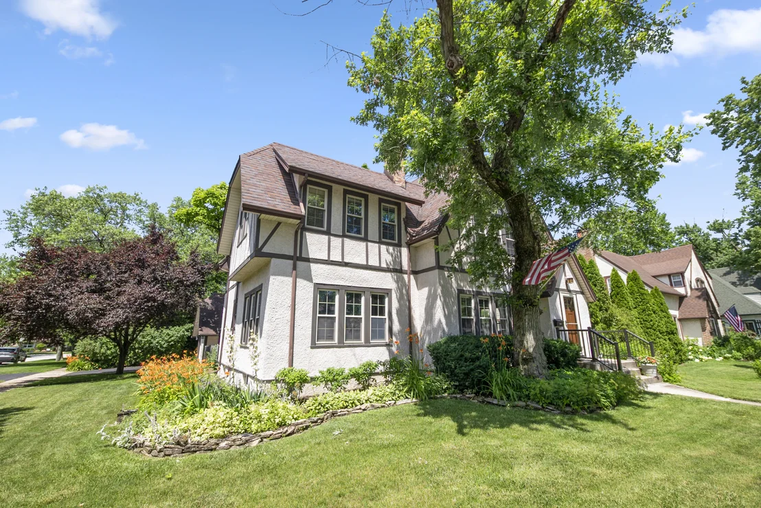 Photo of 1146 Douglas Avenue