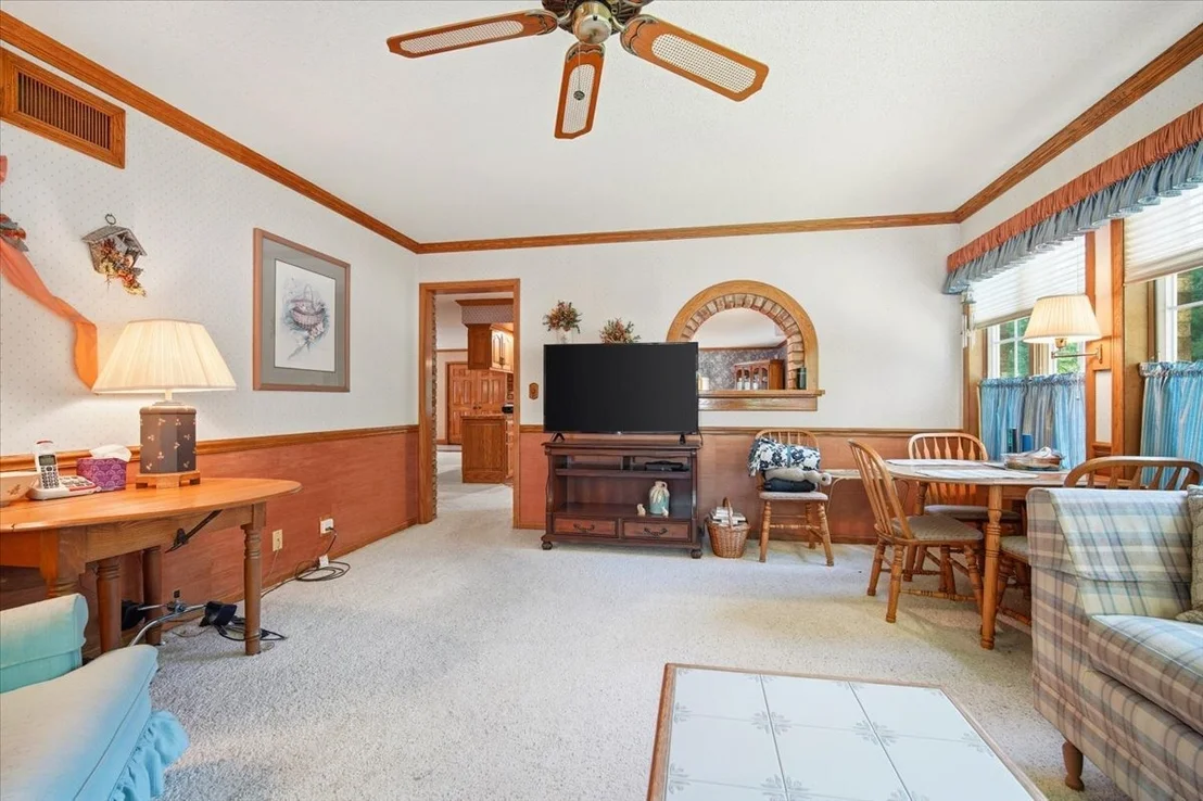 Photo of 2 Breckenridge Drive