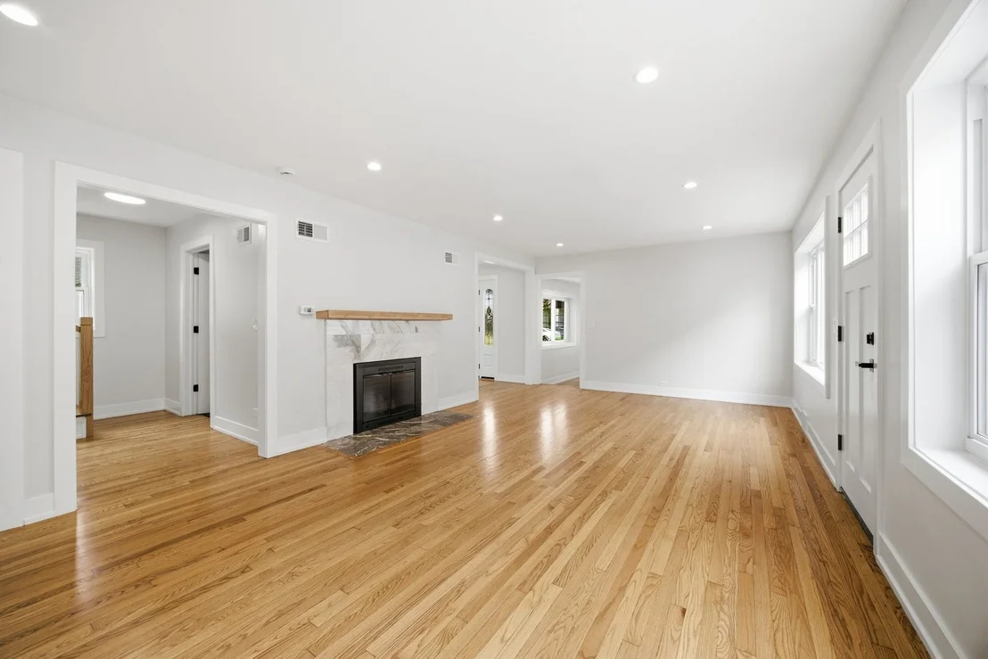Photo of 1562 Harding Road