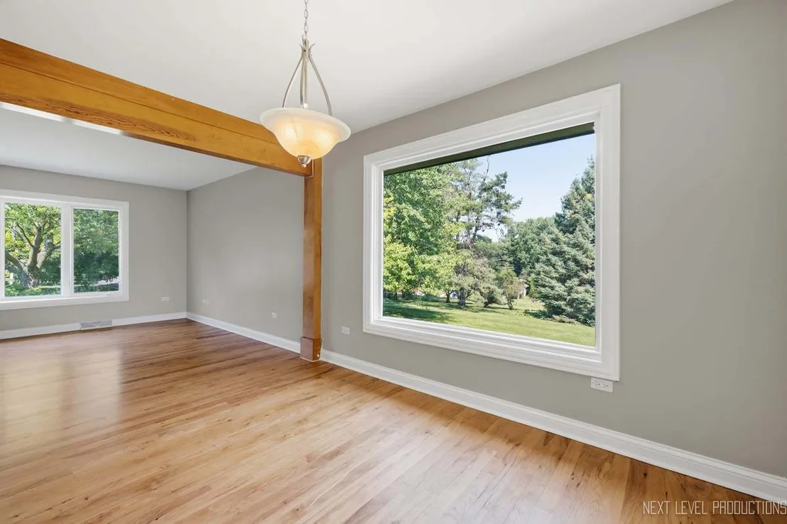 Photo of 4N849 White Pine Lane