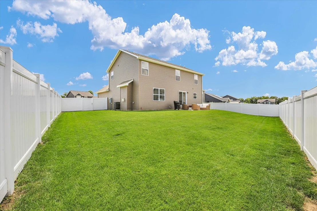 Photo of 216 Red Bud Drive
