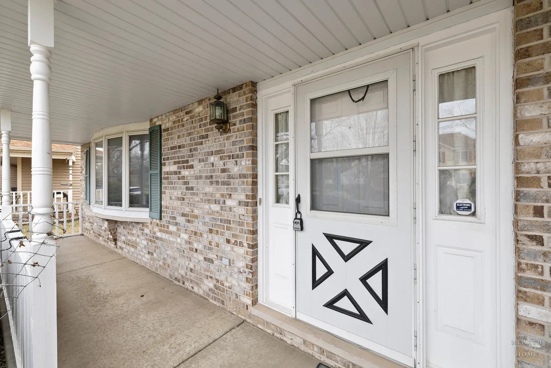 Photo of 2176 Jordan Lane