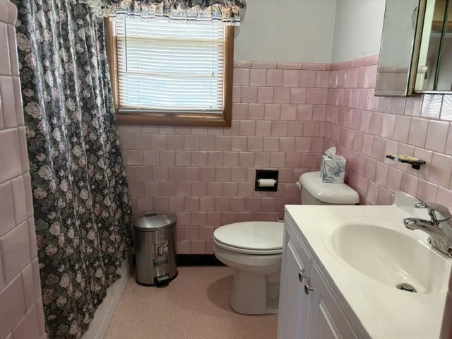 Photo of 2108 Manor Lane
