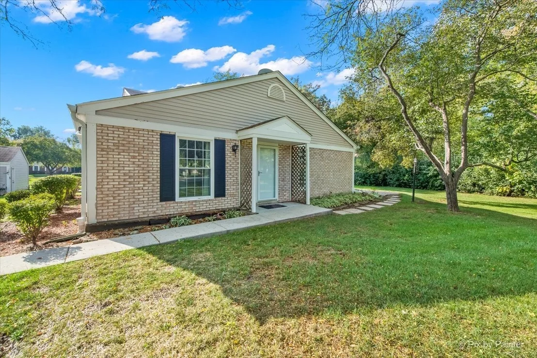 Photo of 20 Red Oak Trail