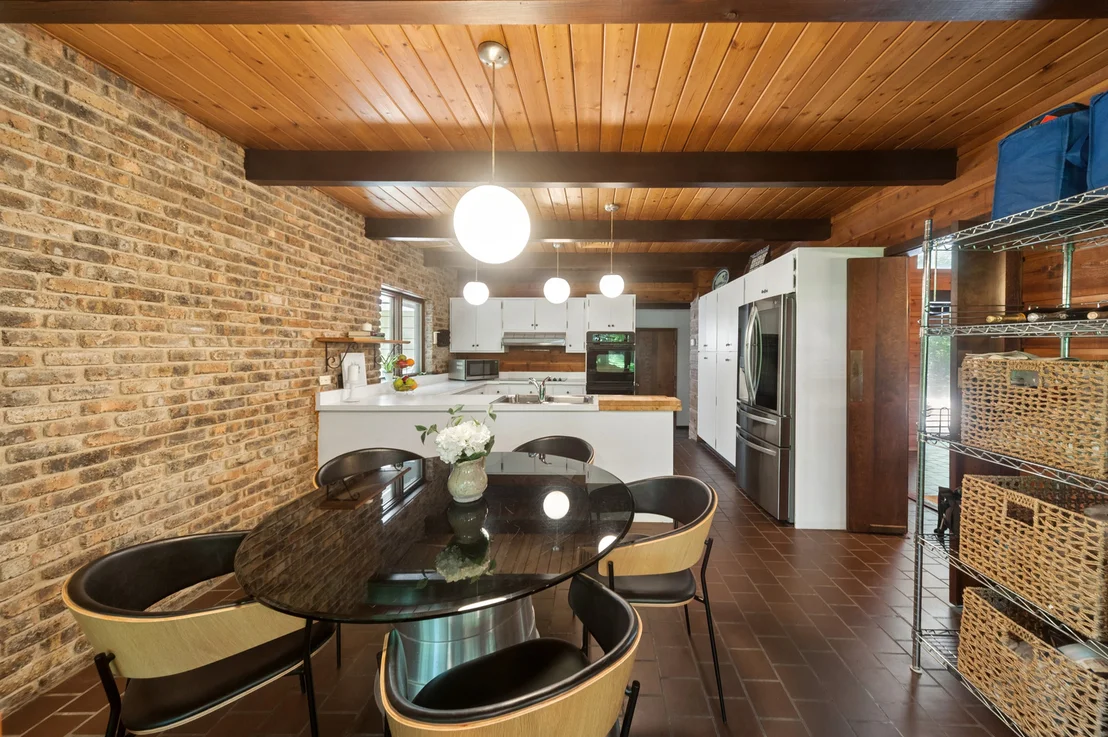 Photo of 3033 Blackthorn Road