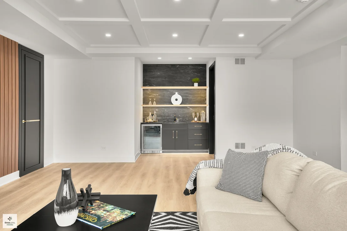 Photo of 390 Forest Edge Drive