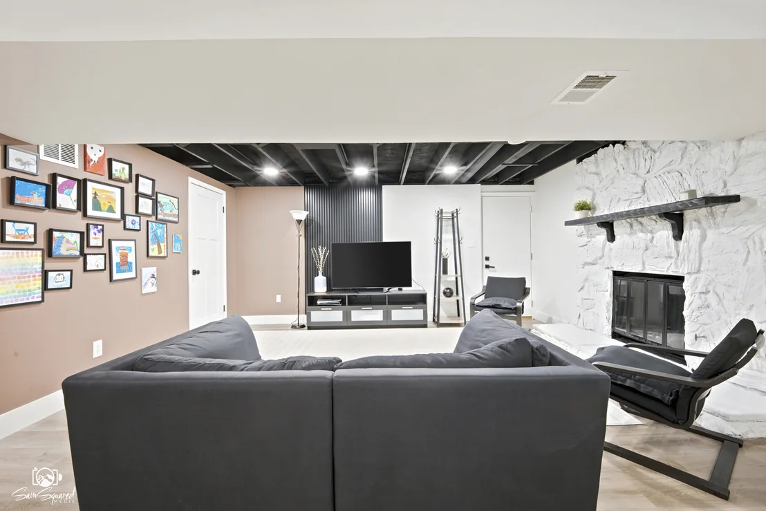 Photo of 11S528 Book Road