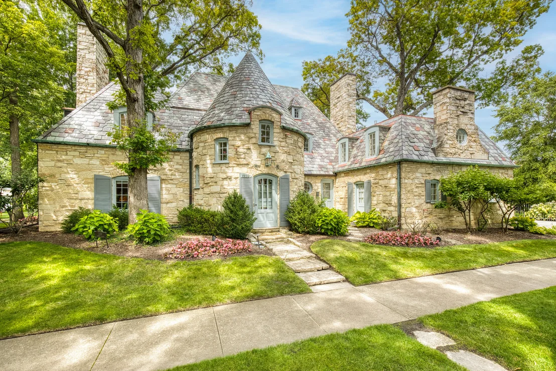 Photo of 1339 Forest Avenue