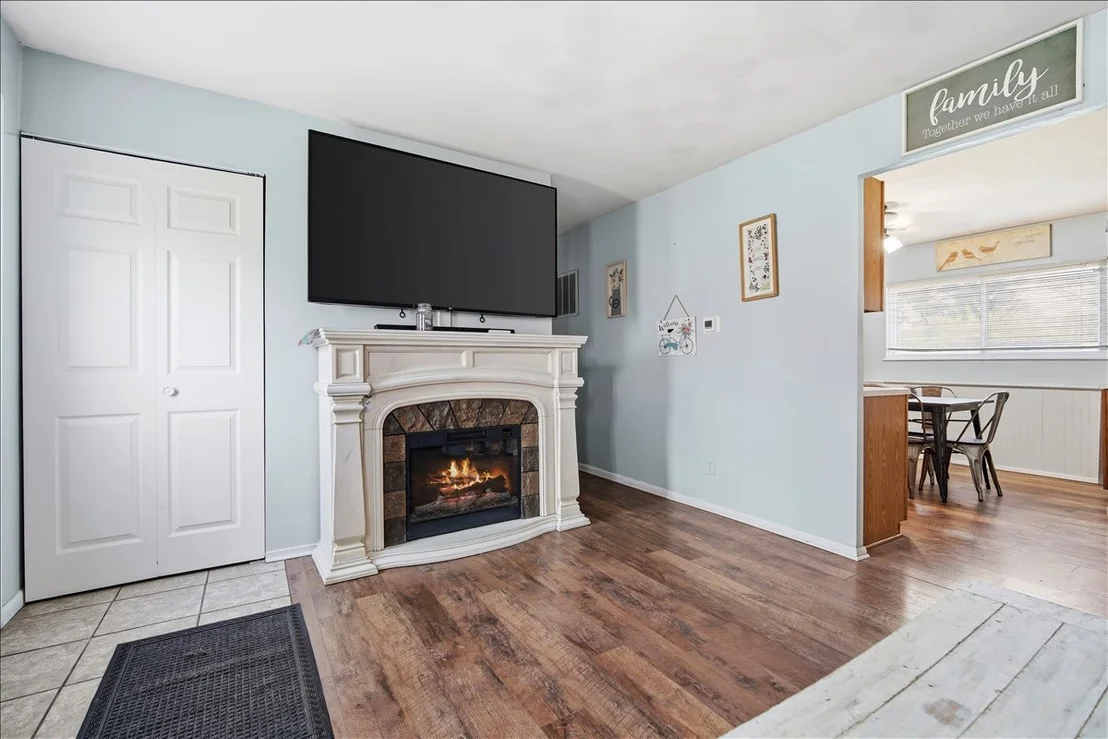 Photo of 403 Sunset Drive