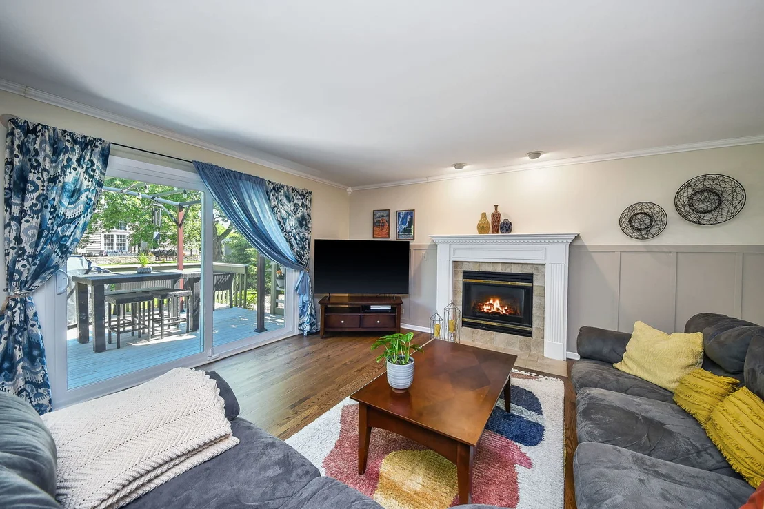 Photo of 496 Waubonsee Circle