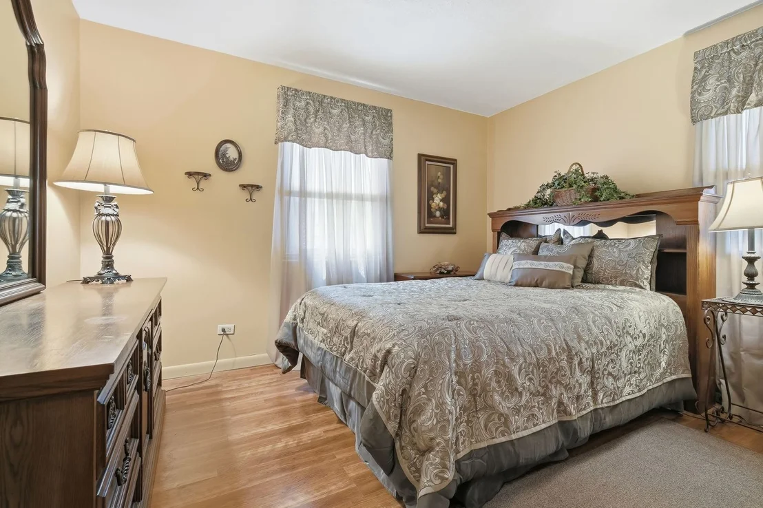 Photo of 1210 Greenlawn Drive