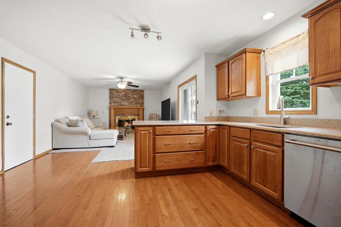 Photo of 1303 Kenneth Drive