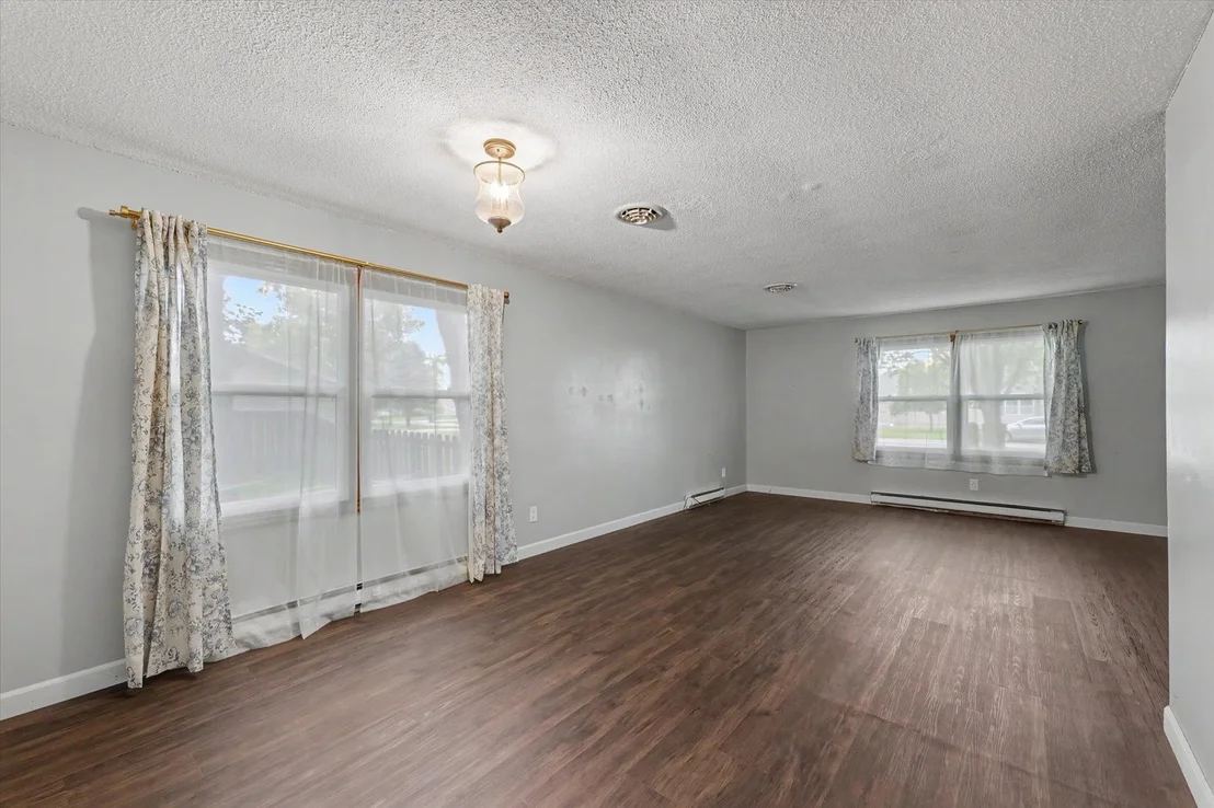Photo of 110 N Joy Drive