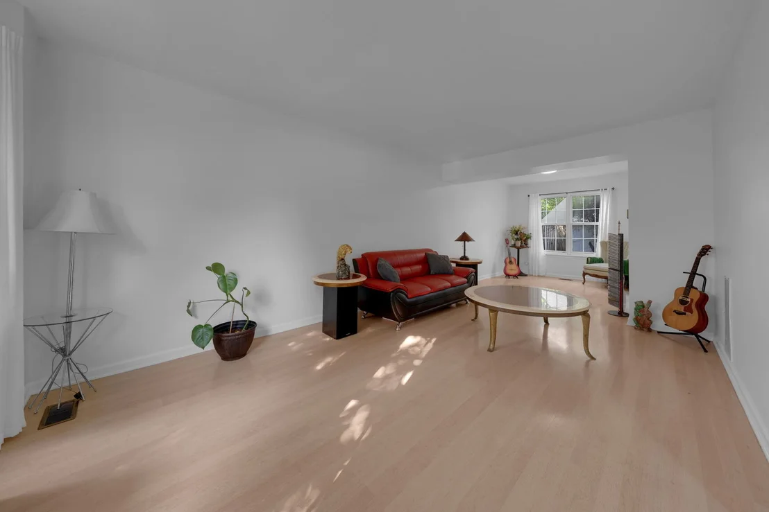 Photo of 135 PINEHURST Drive