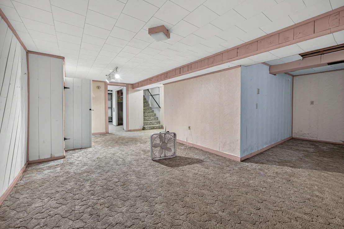 Photo of 405 Warren Avenue