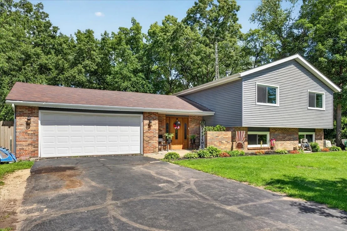 Photo of 13837 Beaver Drive