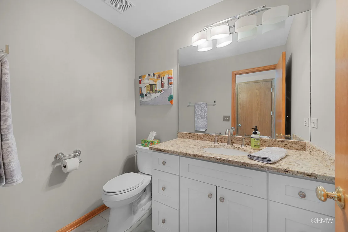 Photo of 1216 W Grove Street