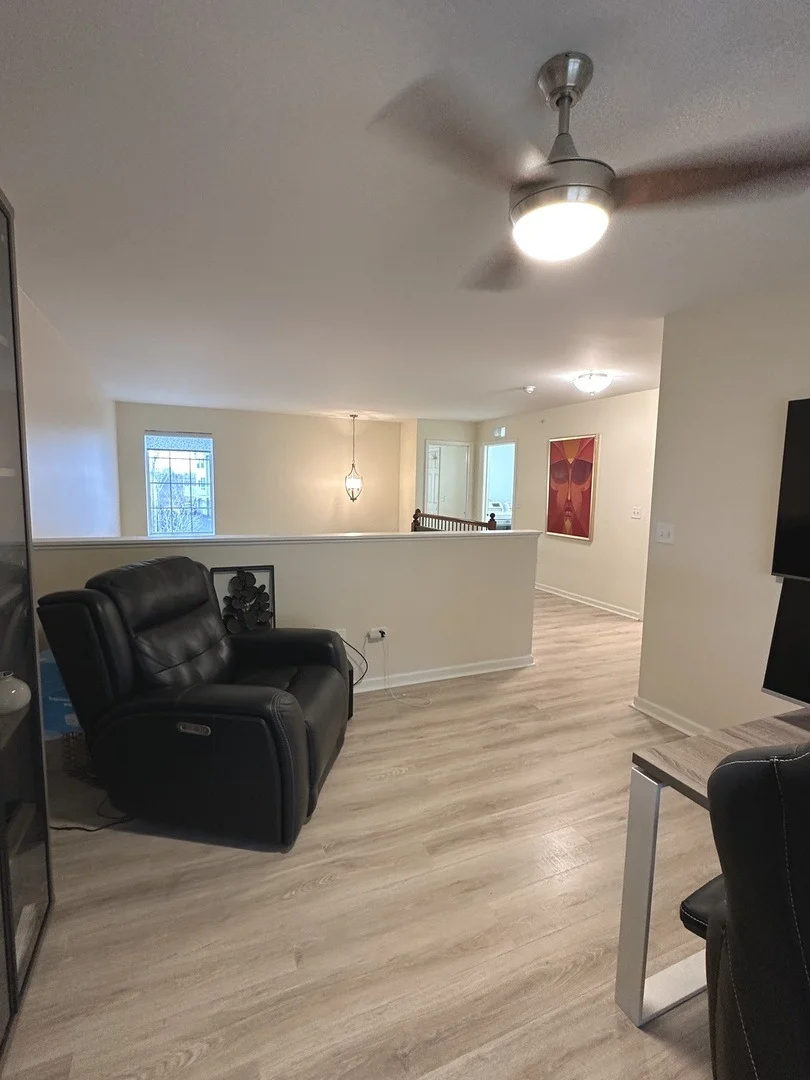 Photo of 5102 Monroe Street