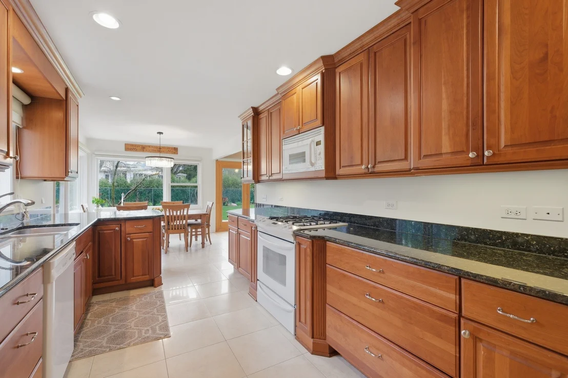 Photo of 955 Summit Drive