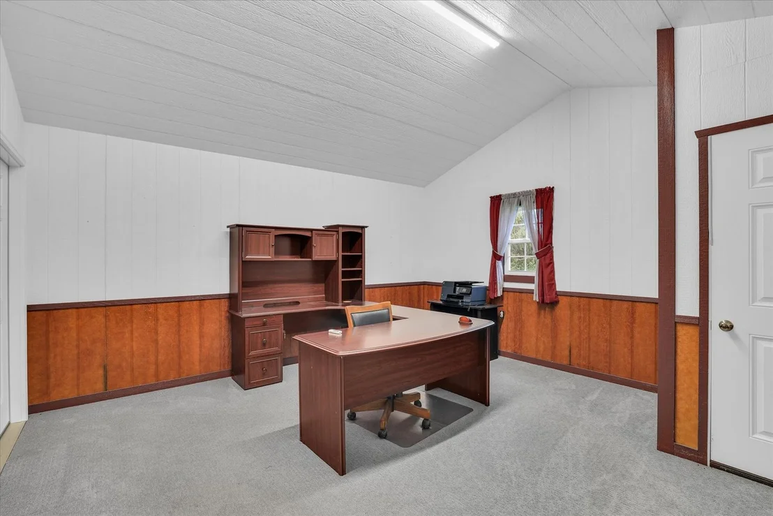 Photo of 425 County Road 1575 E