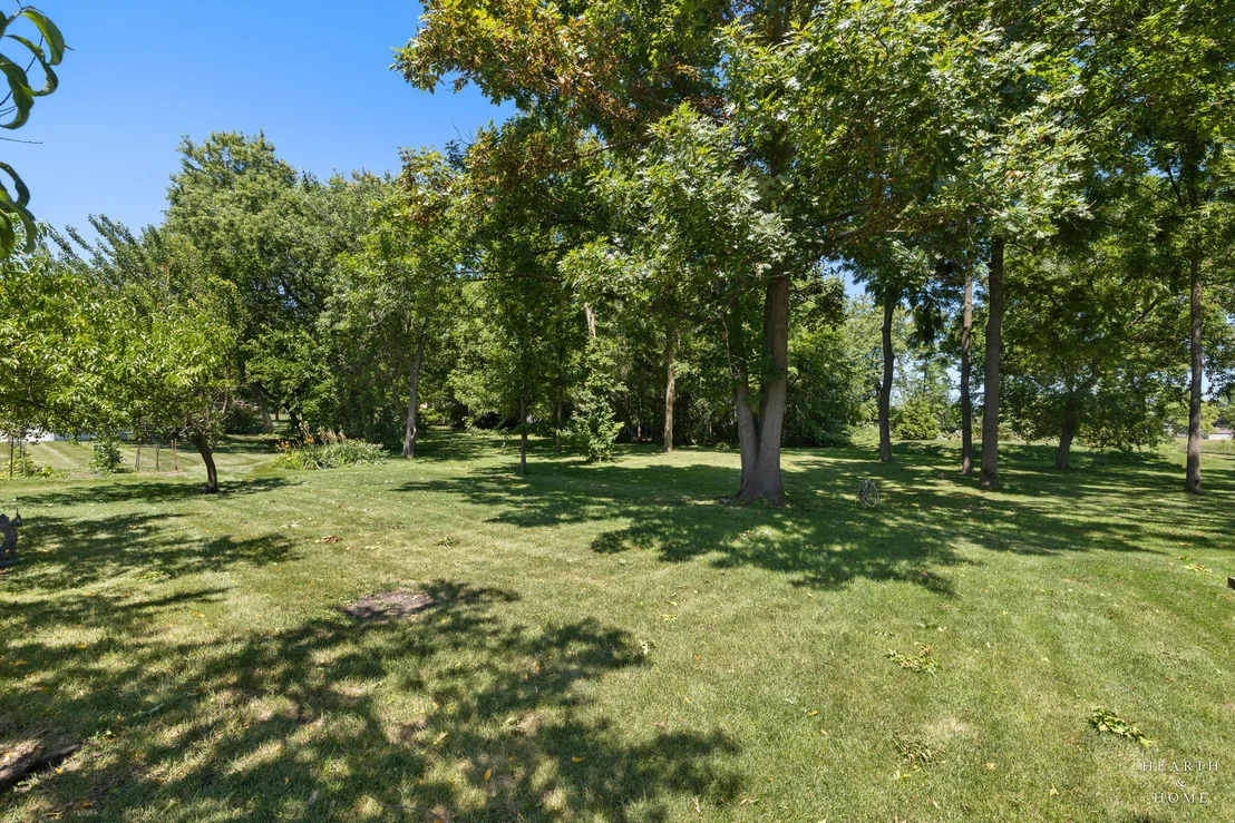 Photo of 1760 W Whispering Court