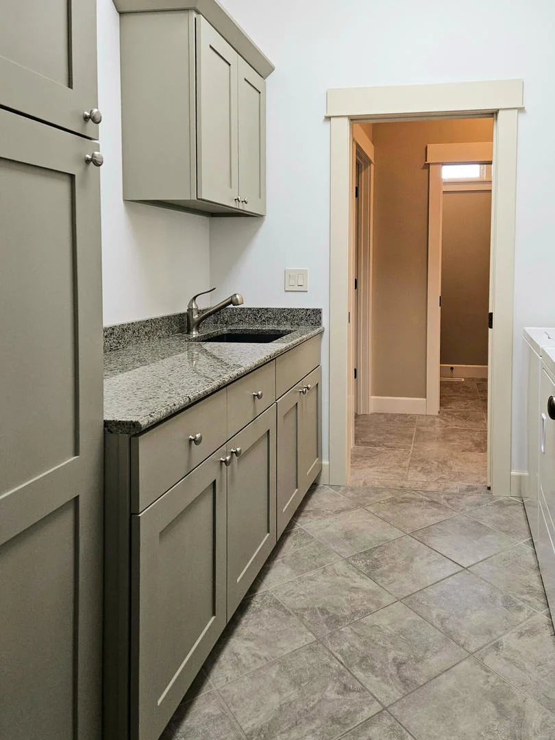 Photo of 14183 Thomson Road