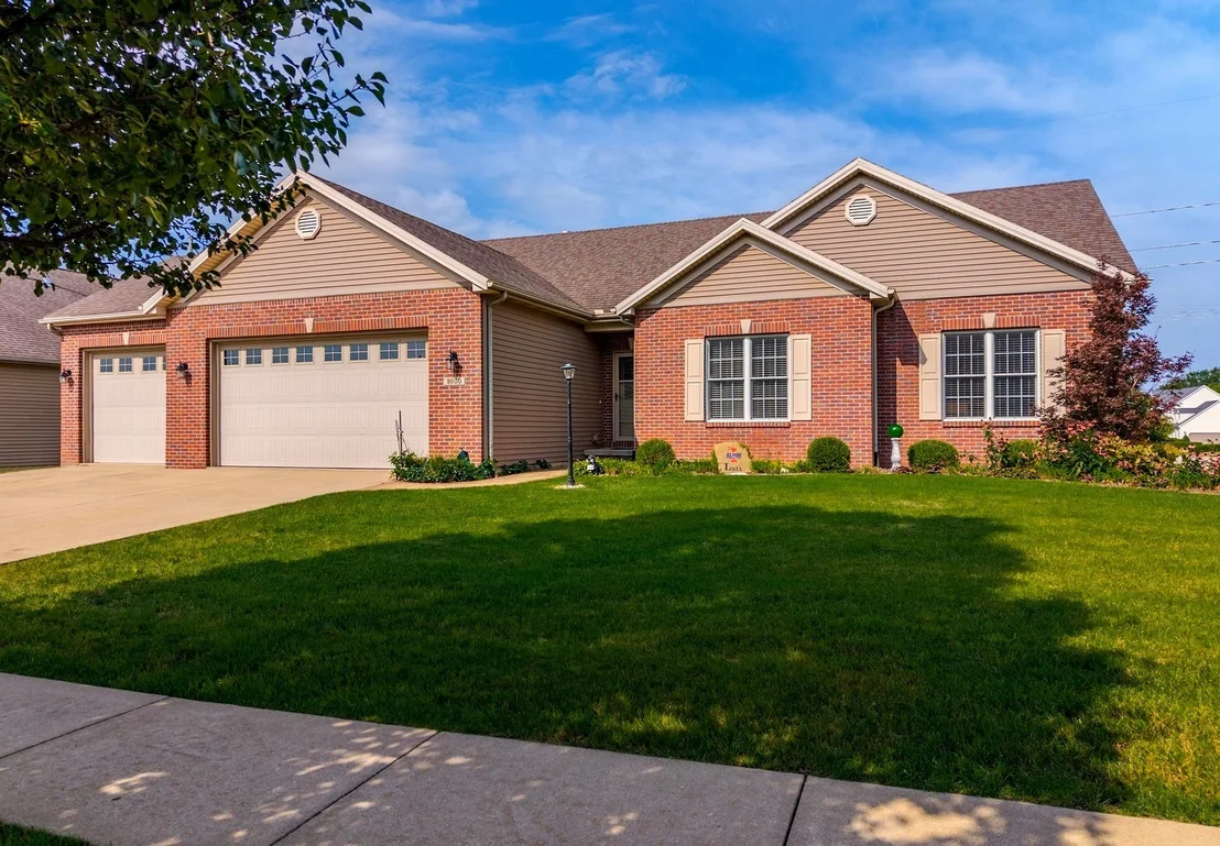 Photo of 2030 Escalade Road
