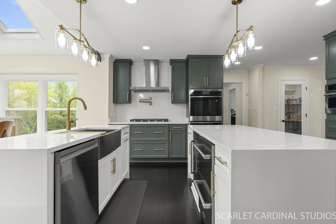 Photo of 4042 Broadmoor Circle