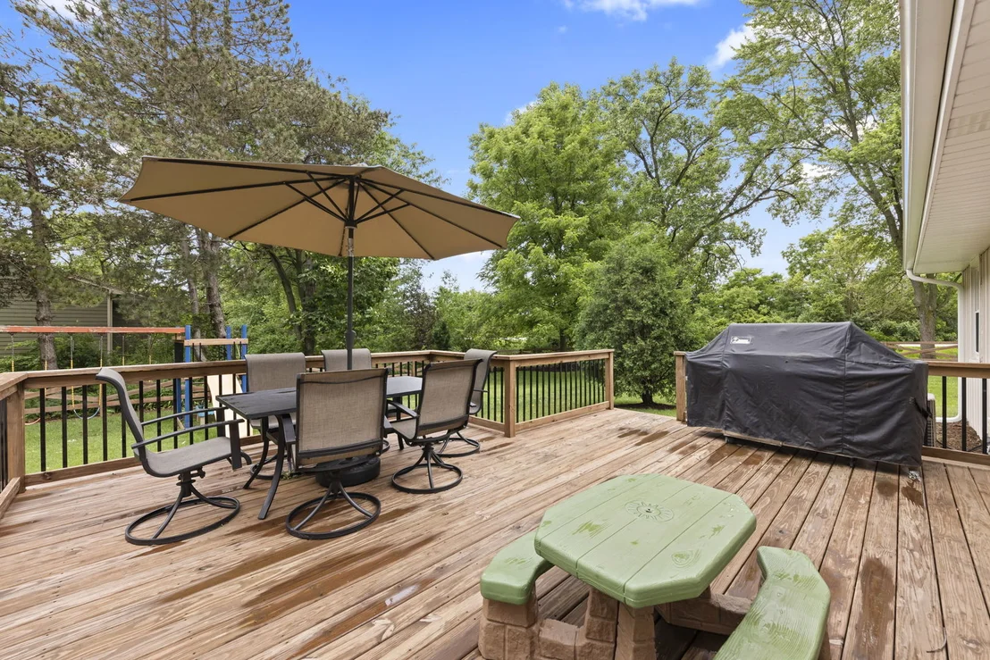 Photo of 3N149 Lynn Drive