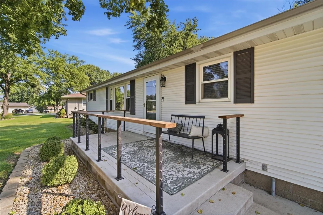 Photo of 1524 Hickory Point Road