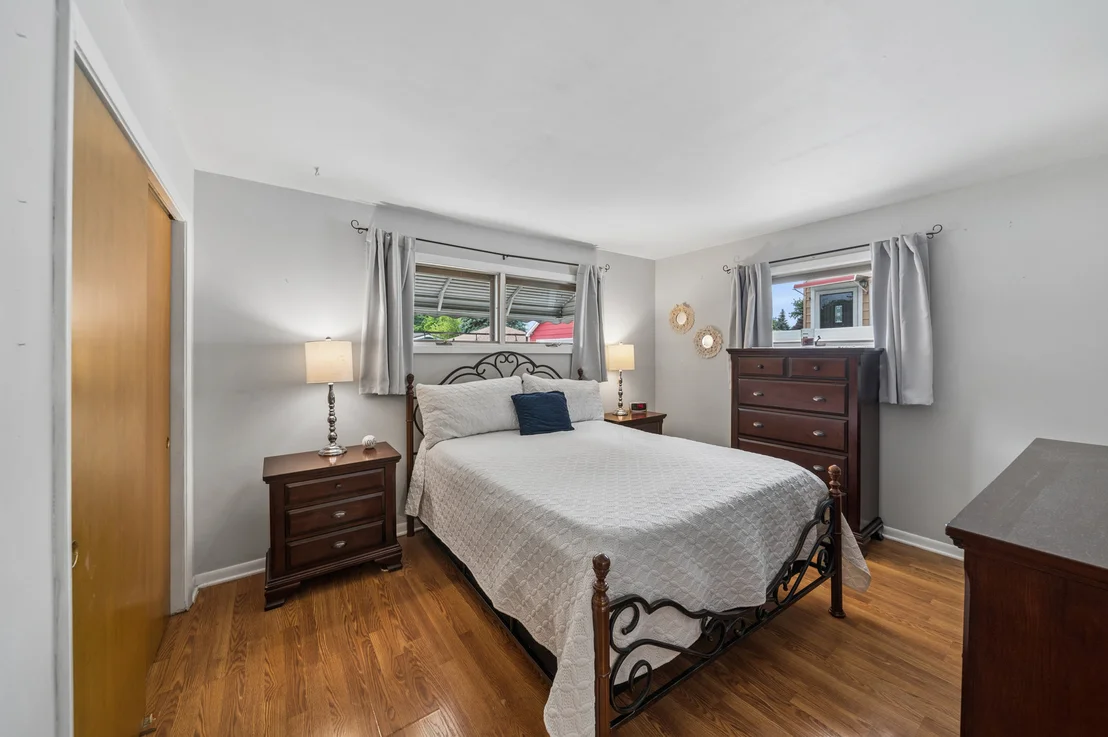 Photo of 2534 Maple Street
