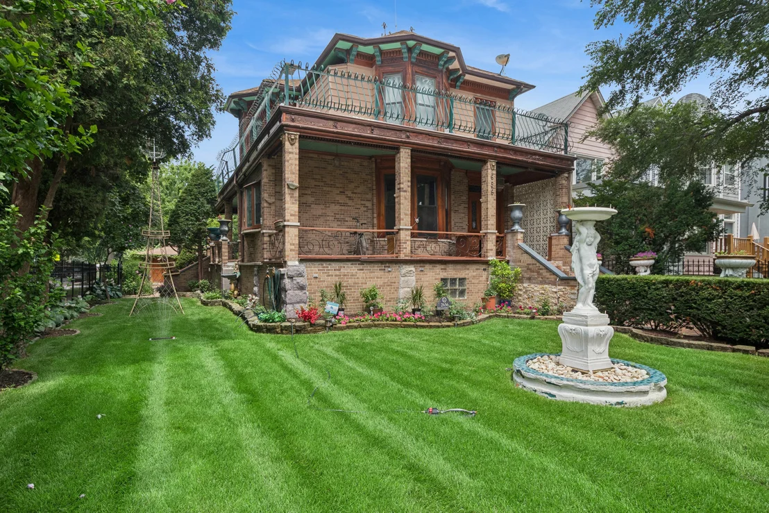Photo of 2656 W Logan Boulevard