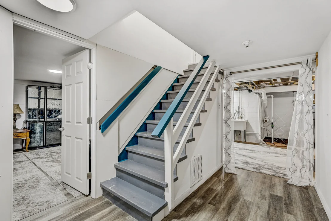 Photo of 2023 Cedar Street